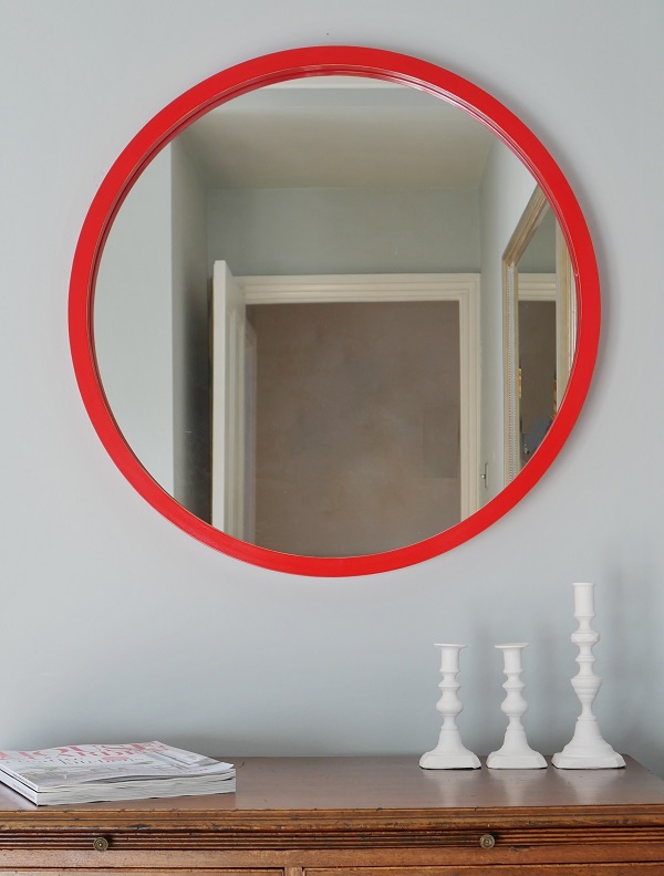 Image Marcel large red lacquer round mirror